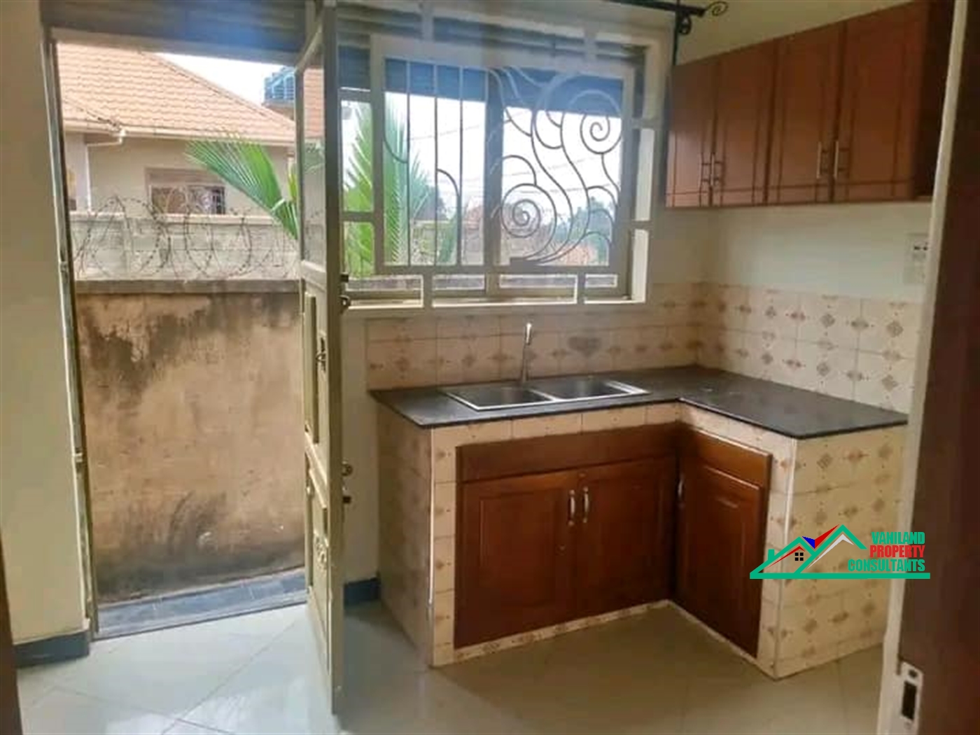 Semi Detached for rent in Bweyogerere Wakiso