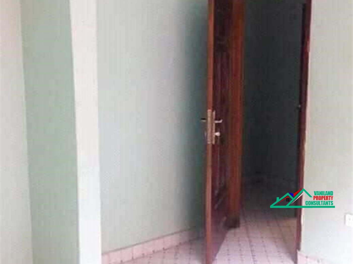 Semi Detached for rent in Mpererwe Wakiso