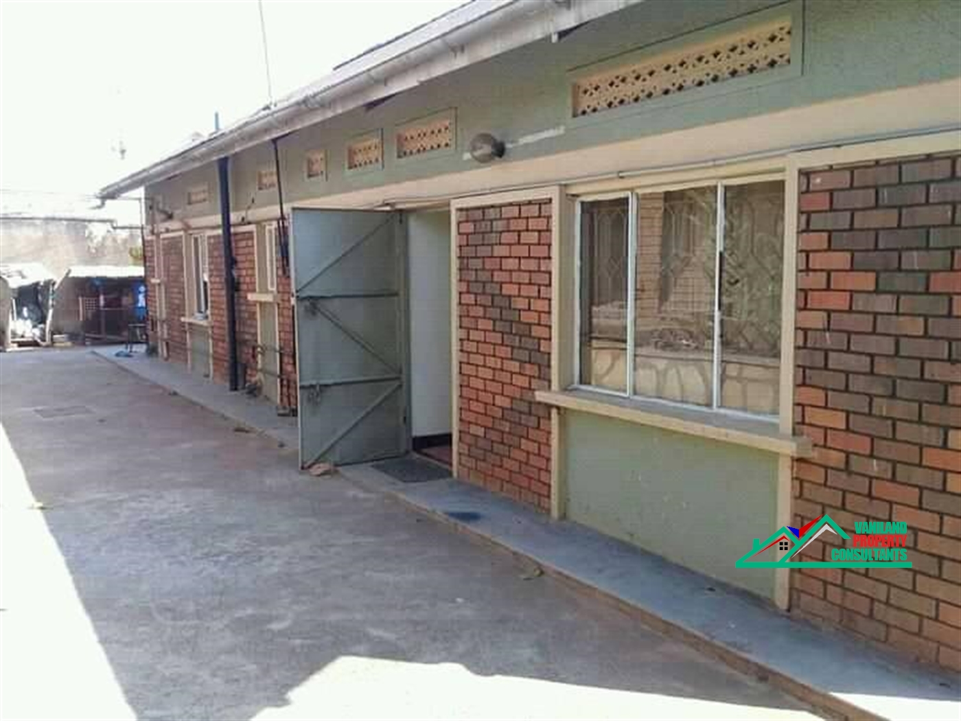 Bungalow for rent in Mpererwe Wakiso