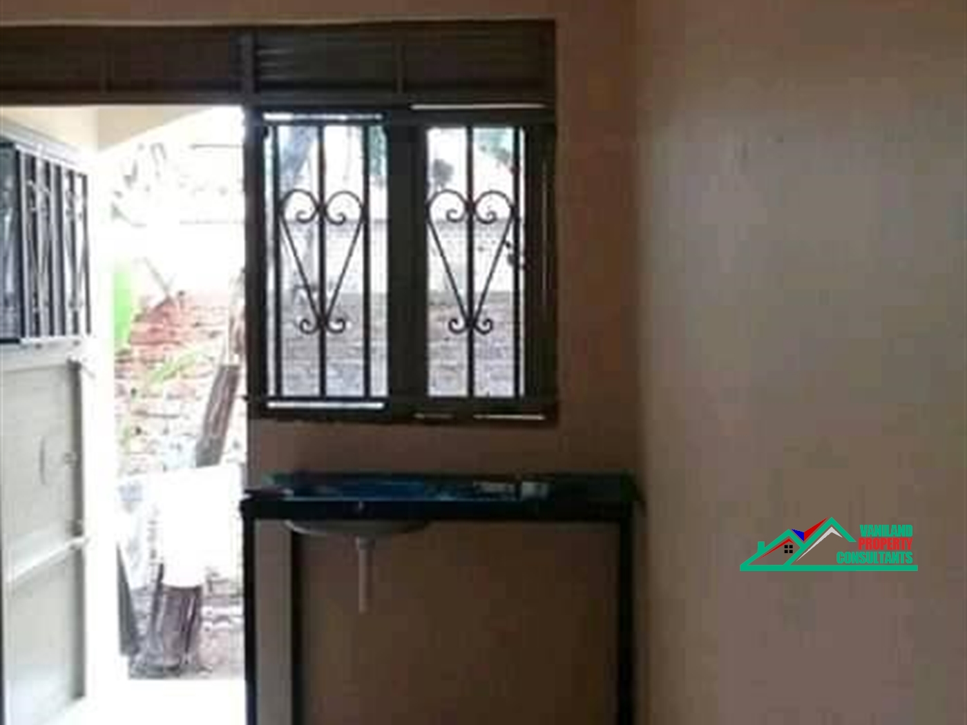 Semi Detached for rent in Mpererwe Wakiso