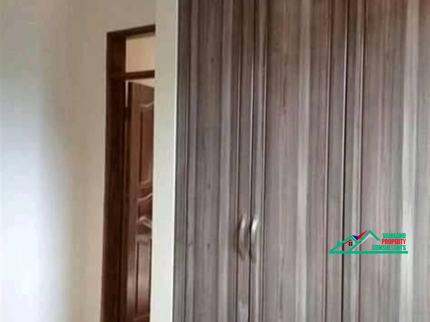 Semi Detached for rent in Bukoto Kampala