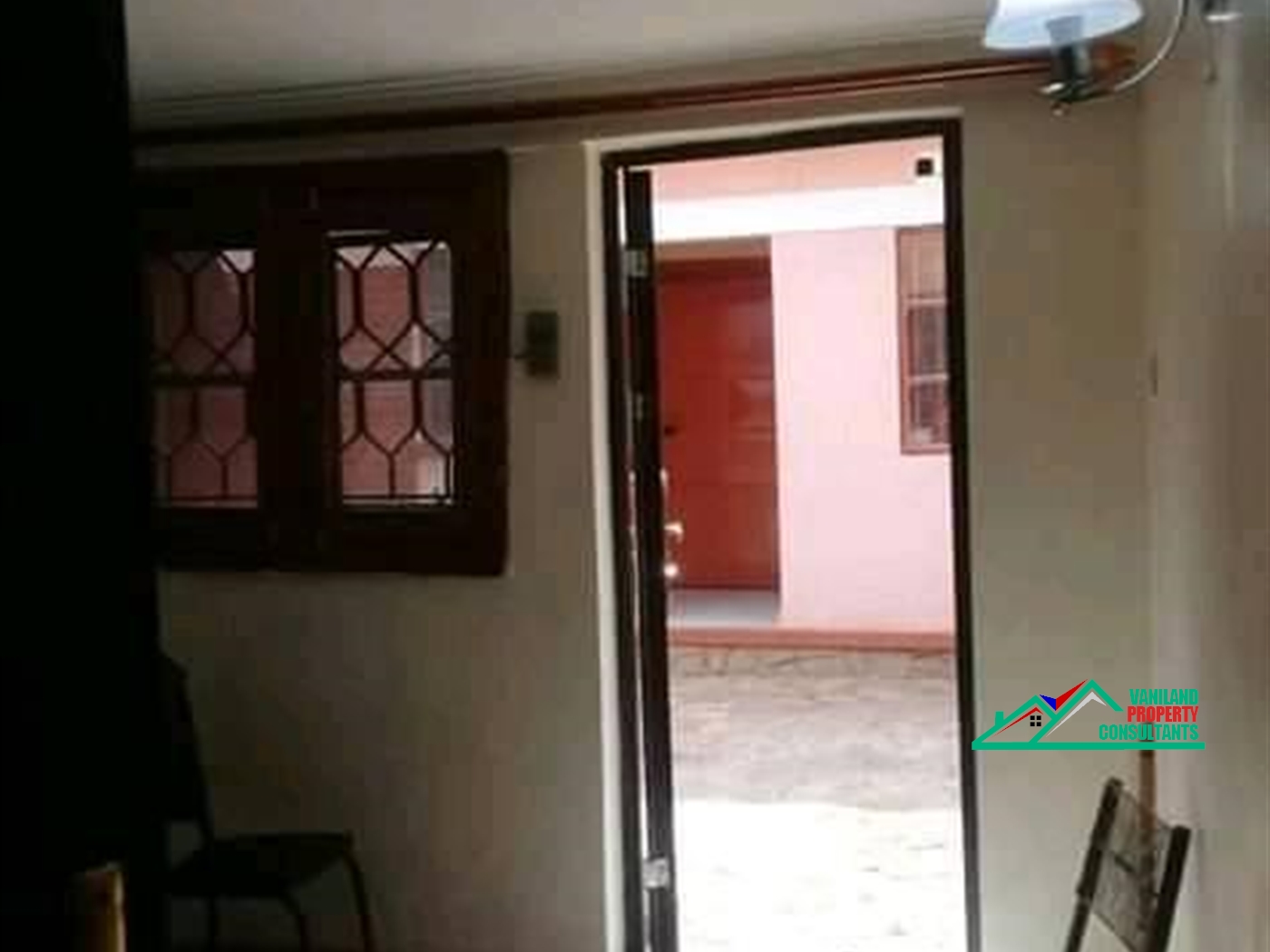 Semi Detached for rent in Bukoto Kampala