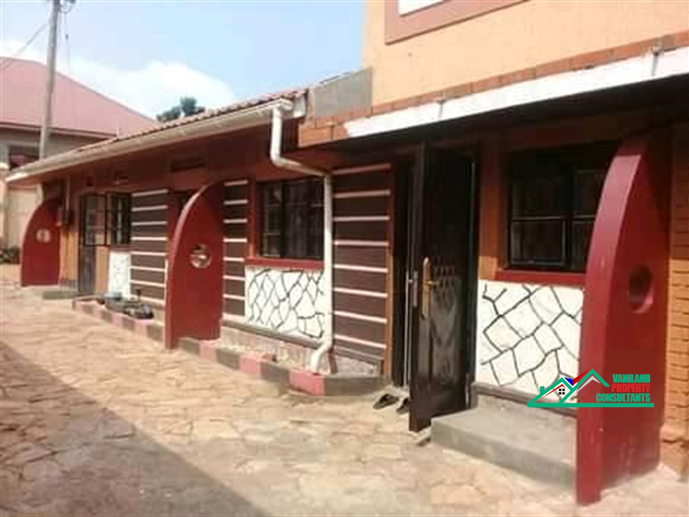 Semi Detached for rent in Bukoto Kampala