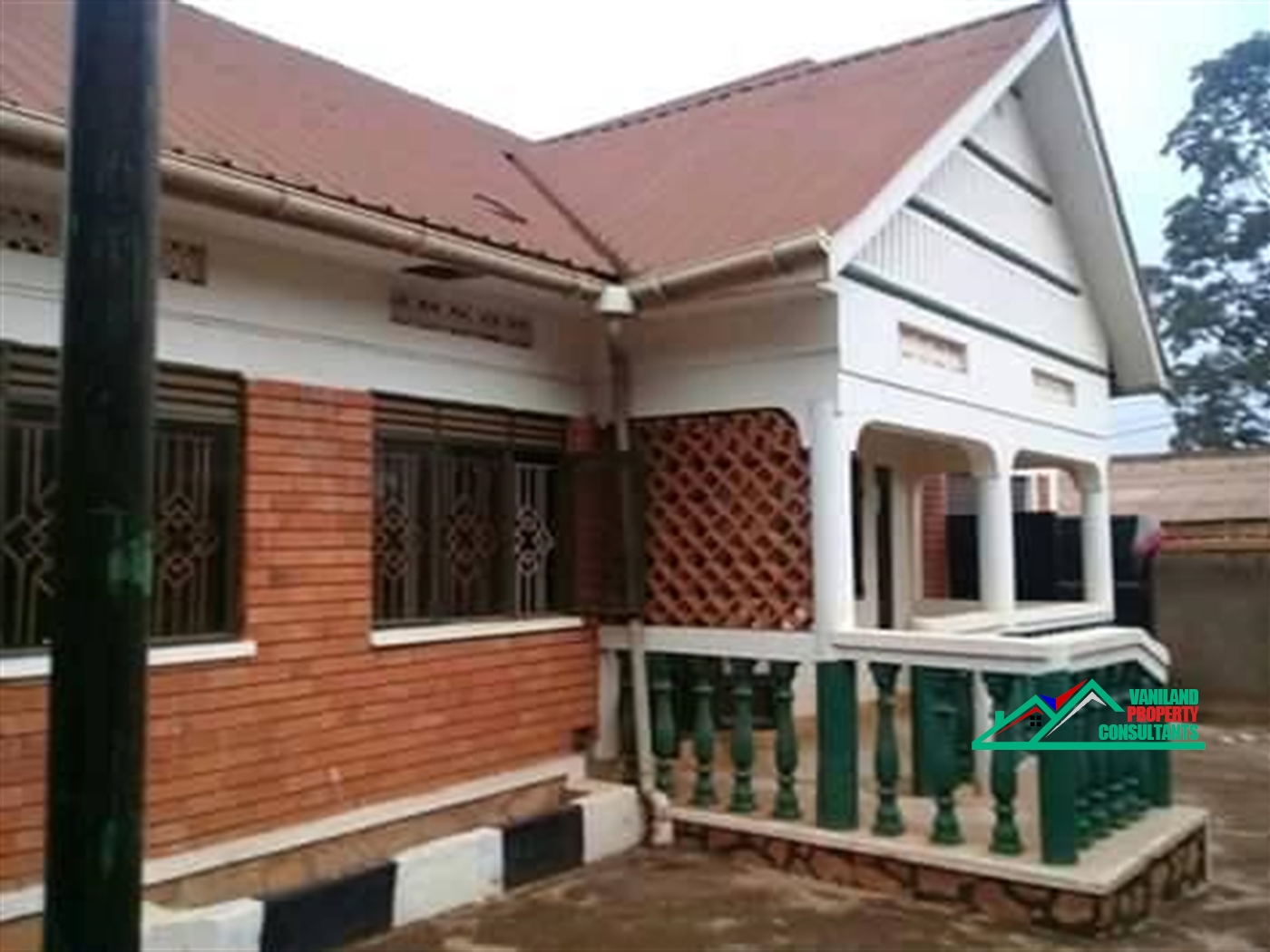 Bungalow for rent in Kisaasi Kampala