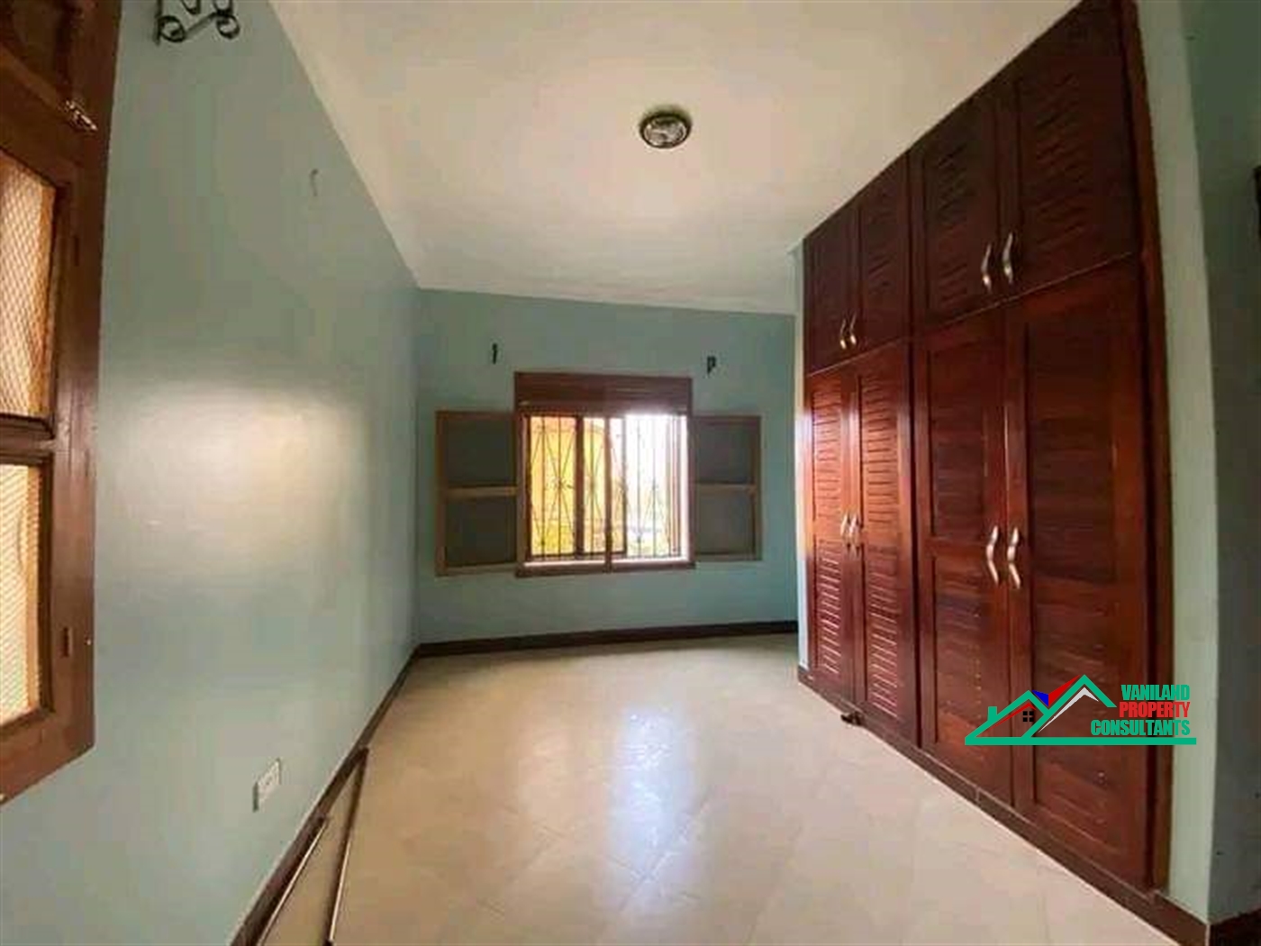 Apartment for rent in Kisaasi Kampala