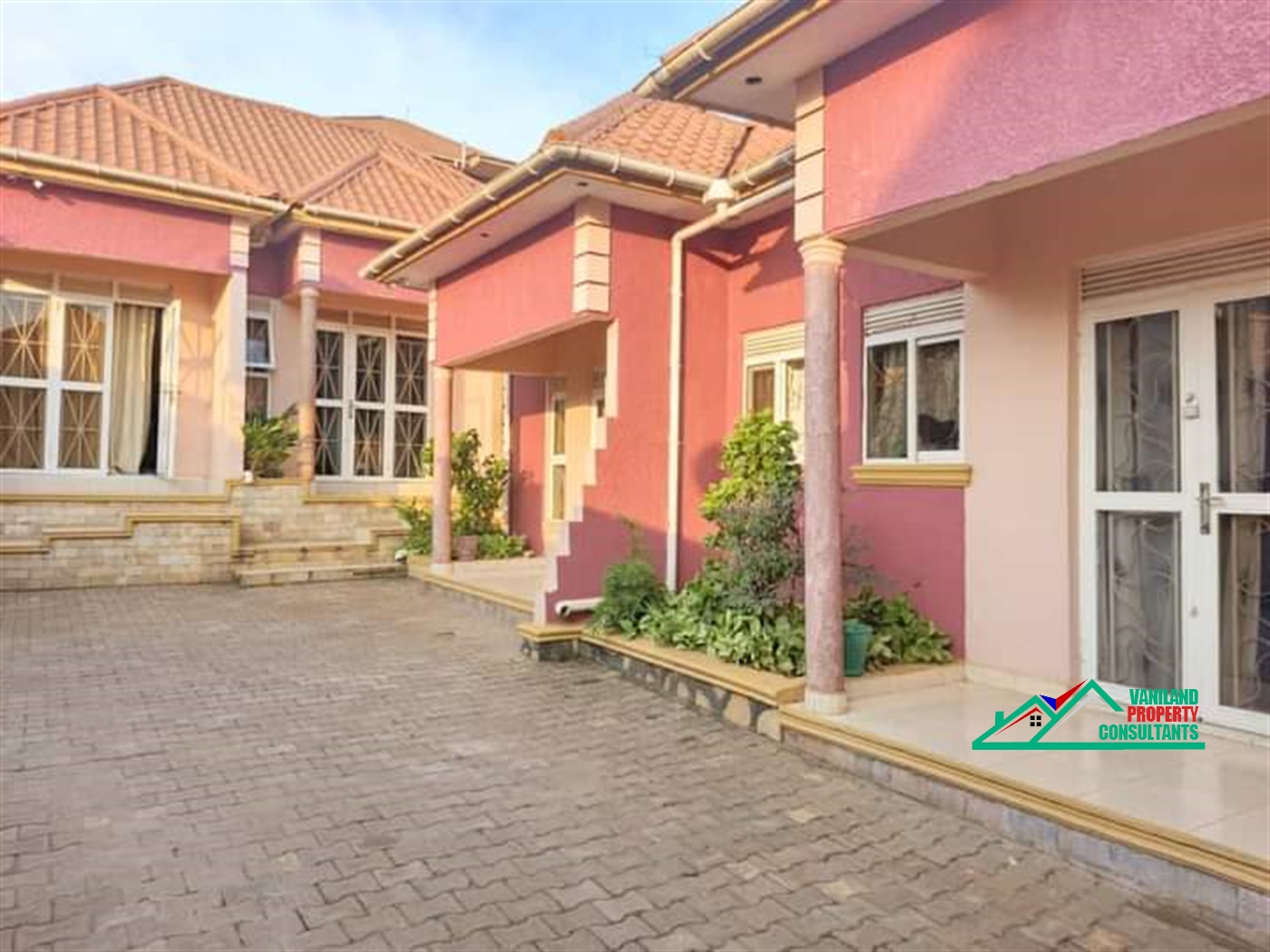 Semi Detached for rent in Kiwaatule Wakiso