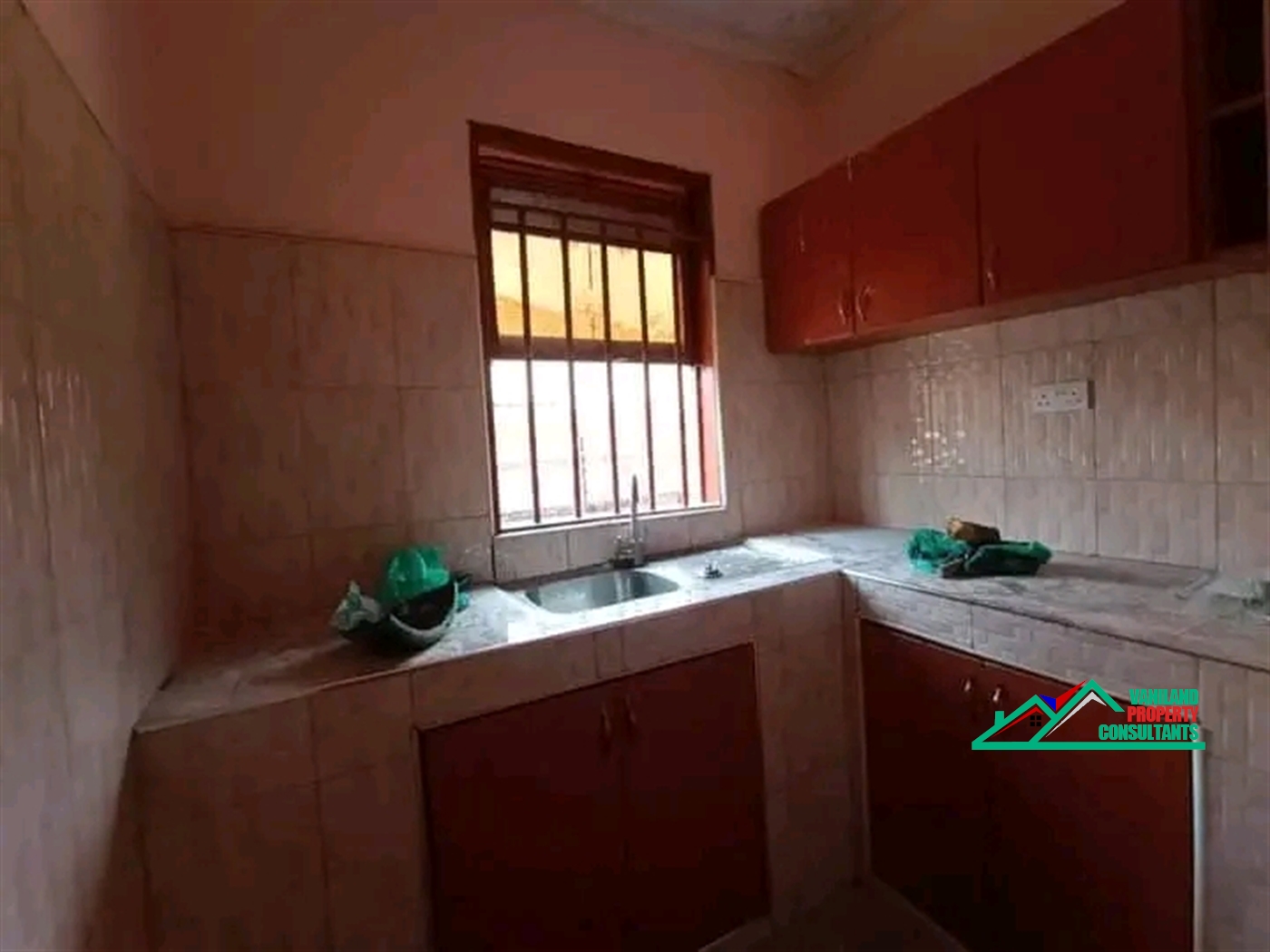 Semi Detached for rent in Bweyogerere Wakiso