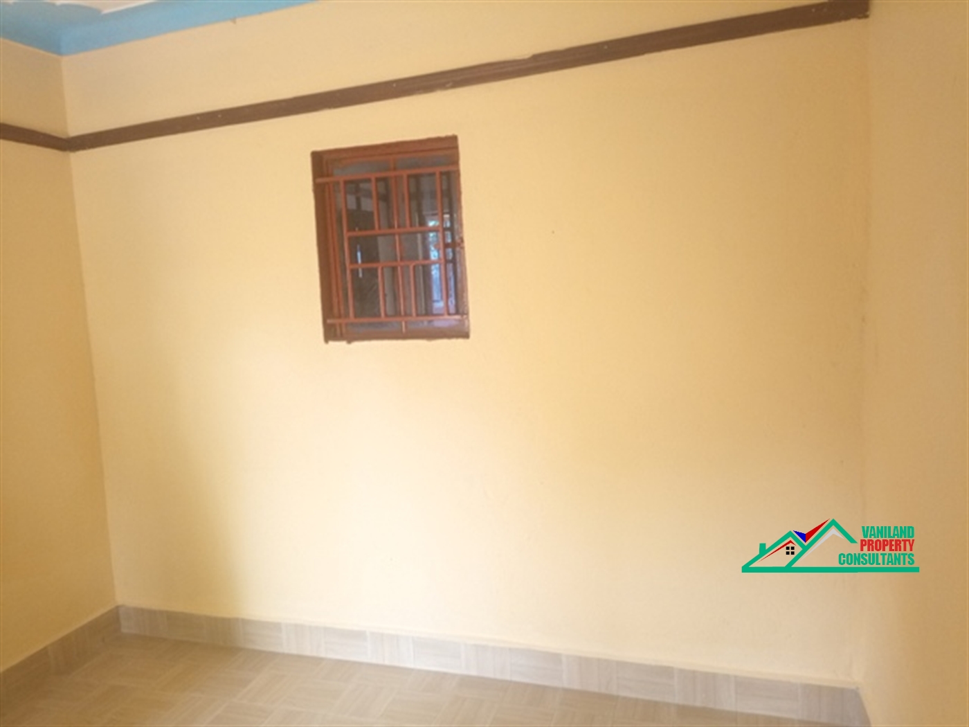 Semi Detached for rent in Mutungo Kampala