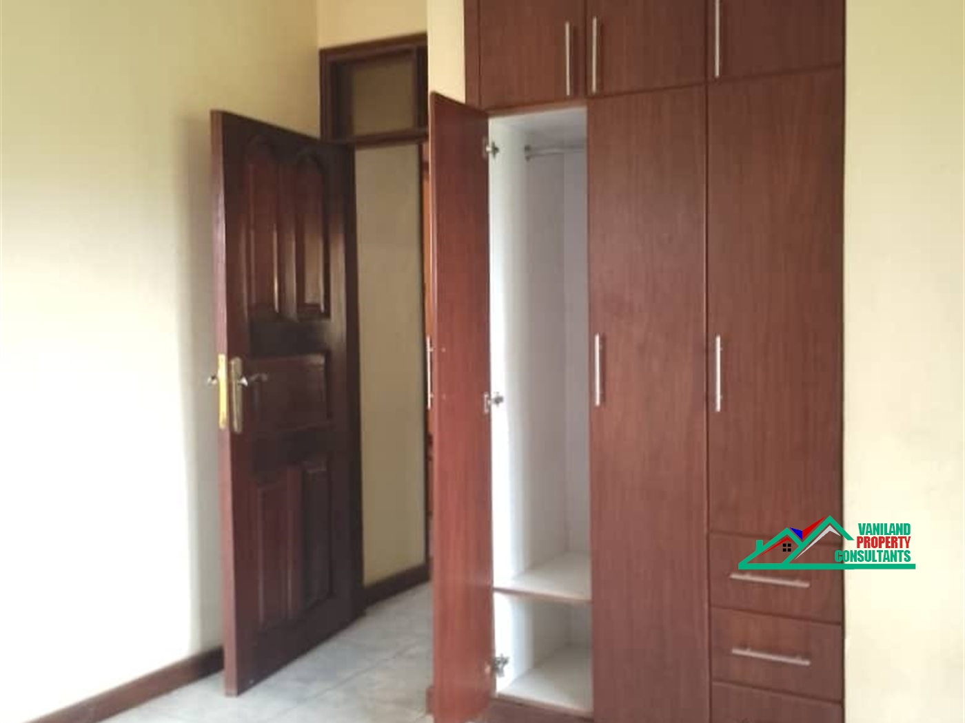 Semi Detached for rent in Mpererwe Wakiso