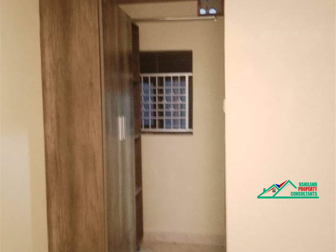 Studio for rent in Kisaasi Kampala