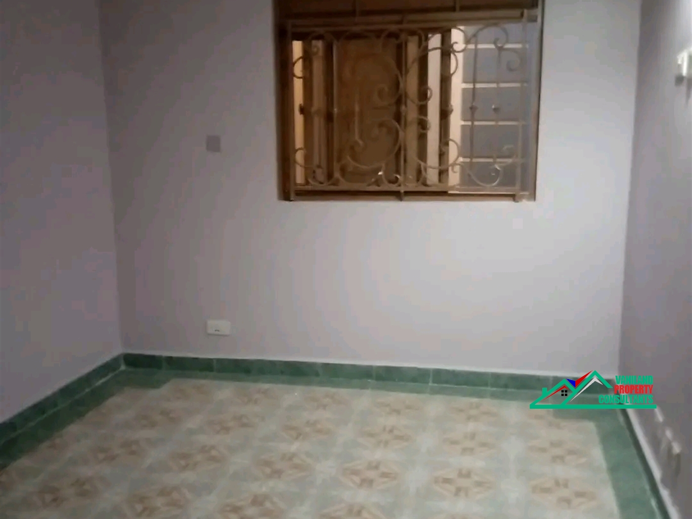 Semi Detached for rent in Mutungo Kampala