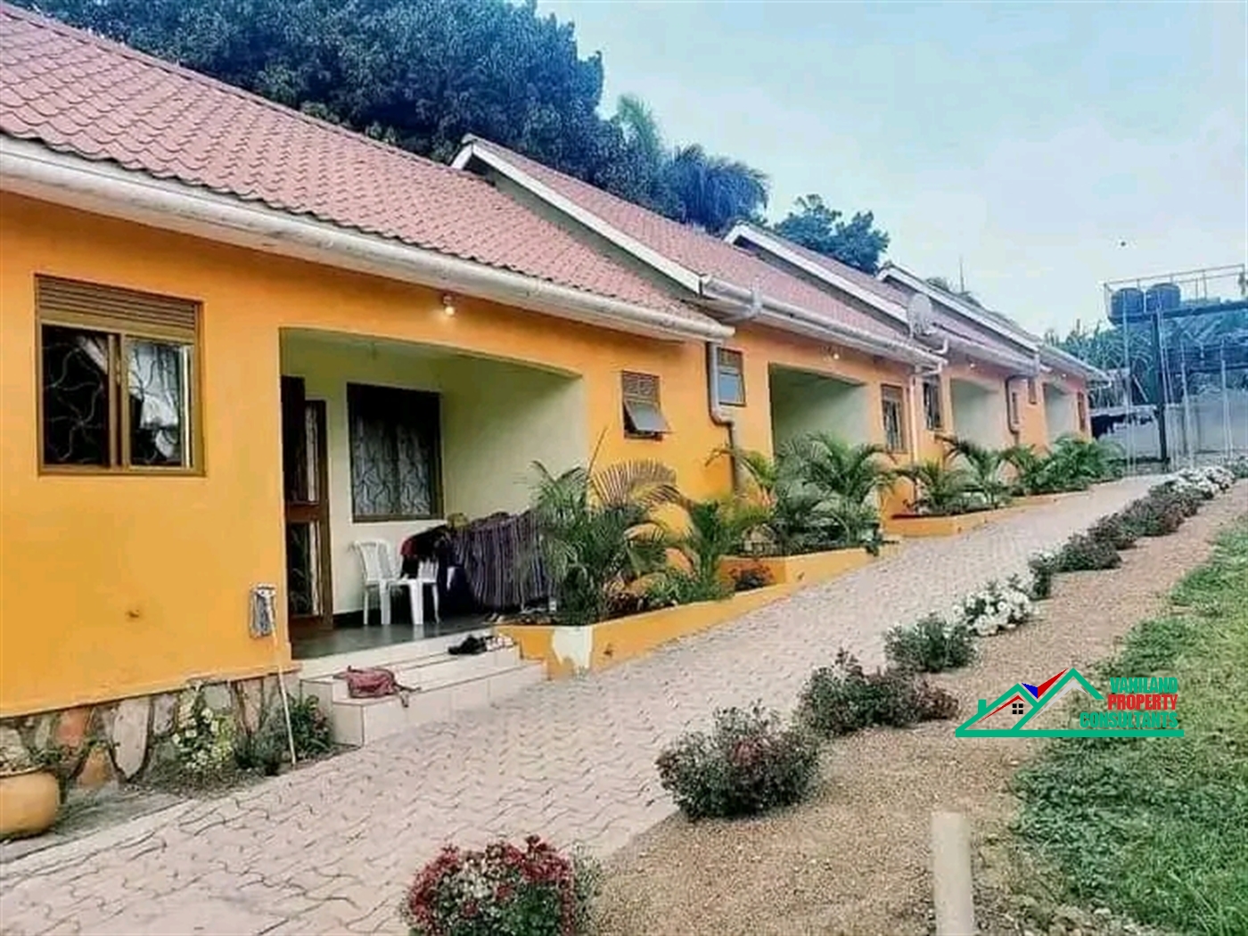 Semi Detached for rent in Mutungo Kampala