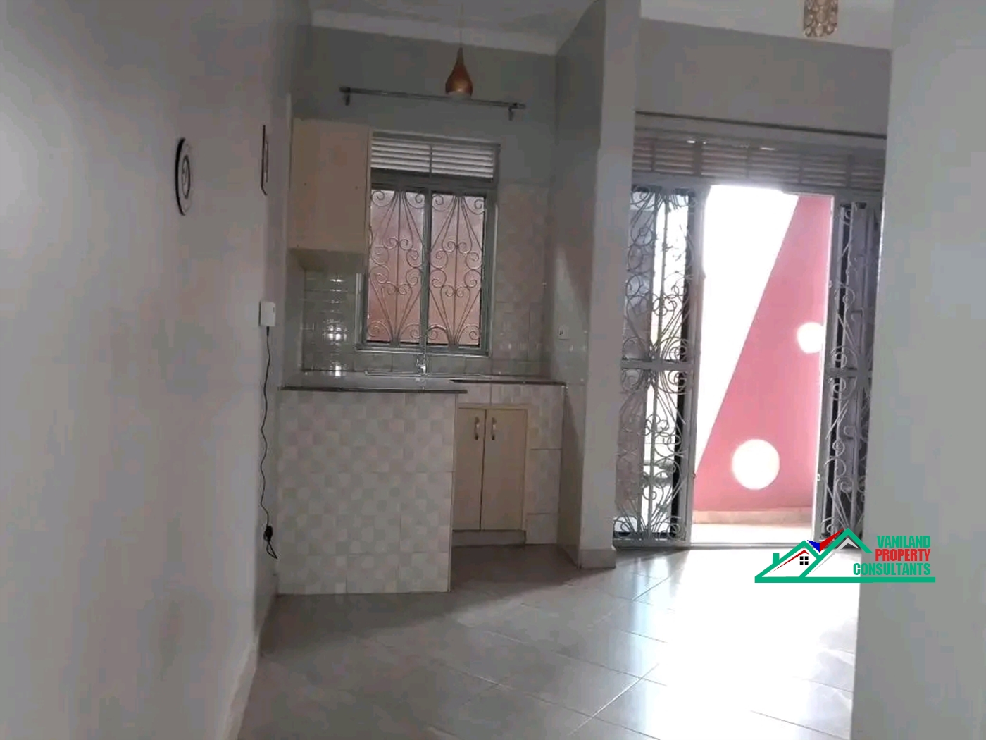 Semi Detached for rent in Mutungo Kampala