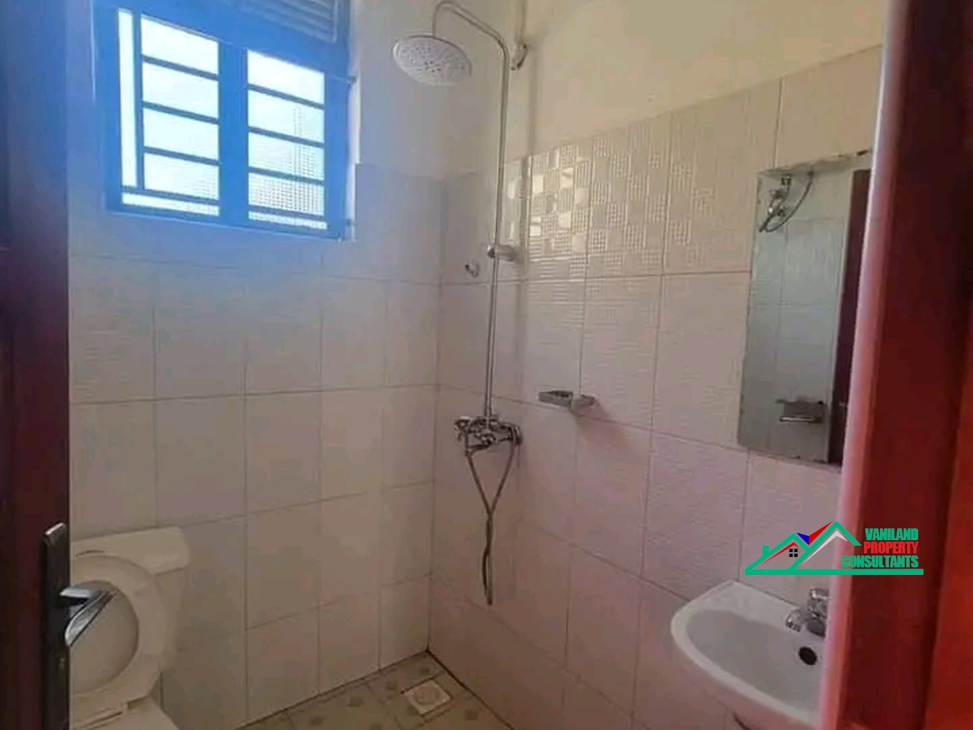 Semi Detached for rent in Mutungo Kampala