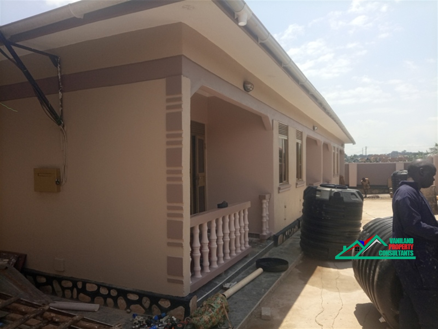 Semi Detached for rent in Mutungo Kampala