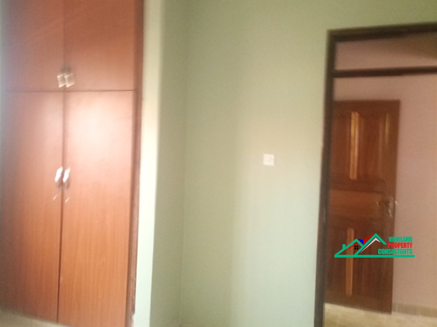 Semi Detached for rent in Mutungo Kampala