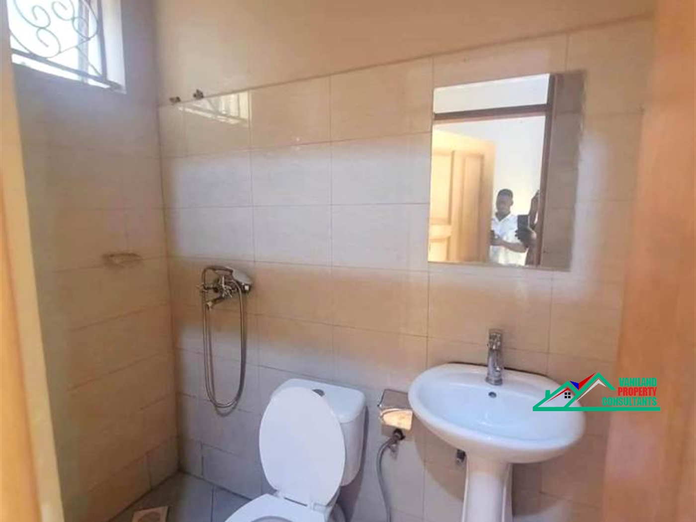 Semi Detached for rent in Kyanja Kampala