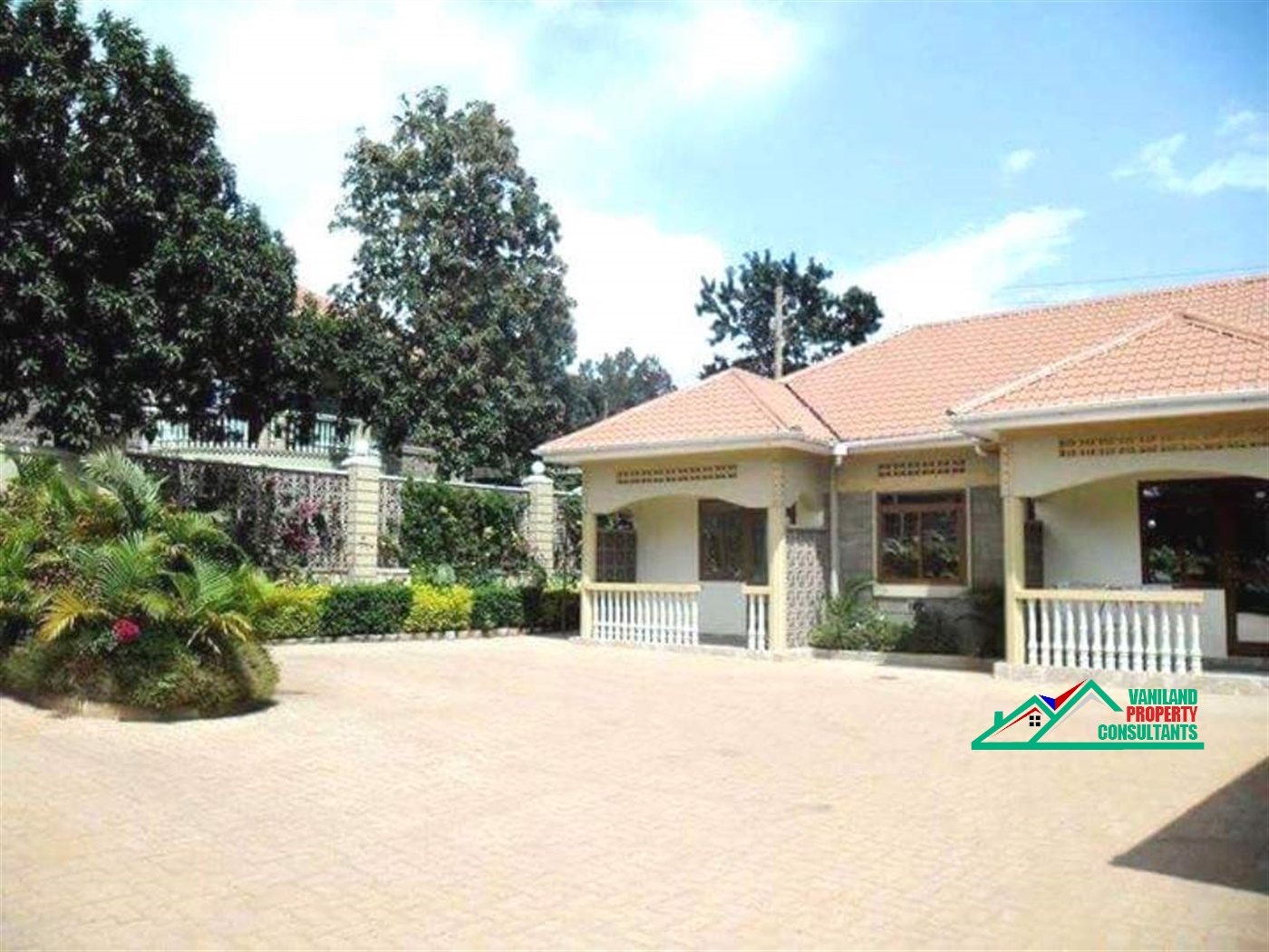 Semi Detached for rent in Kisaasi Kampala