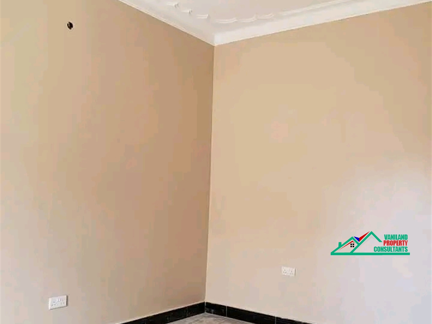 Semi Detached for rent in Mutungo Kampala