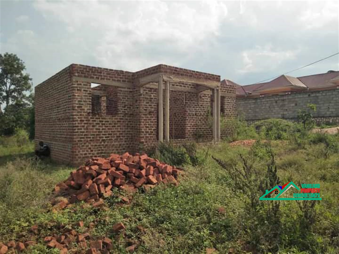 Shell House for sale in Buwekula Jinja