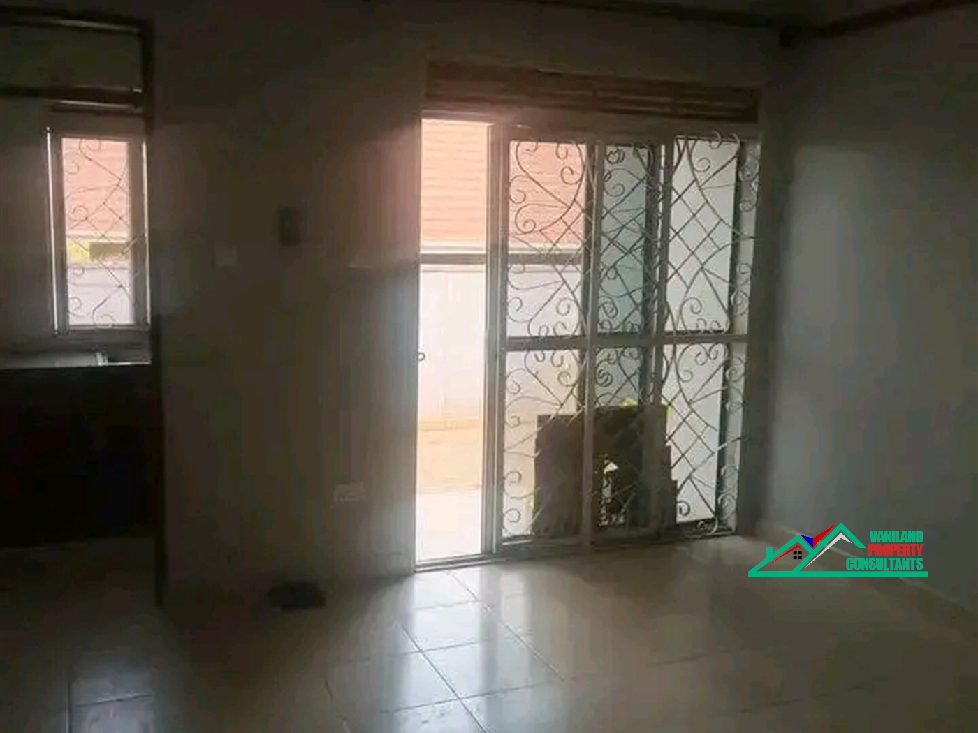 Semi Detached for rent in Mutungo Kampala