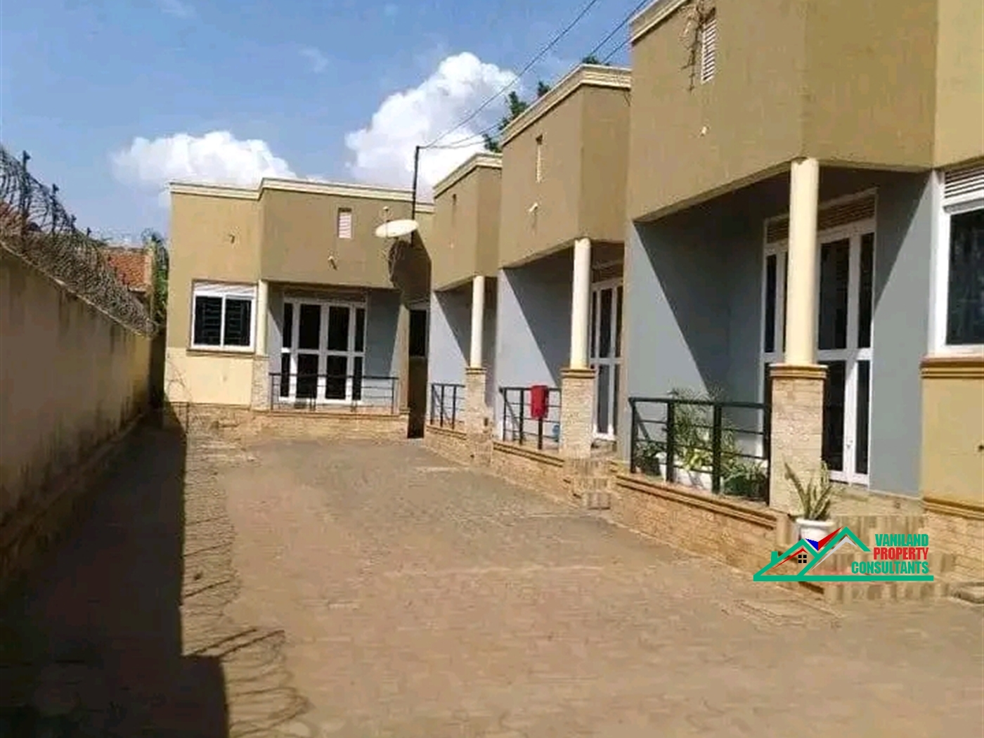 Semi Detached for rent in Mutungo Kampala