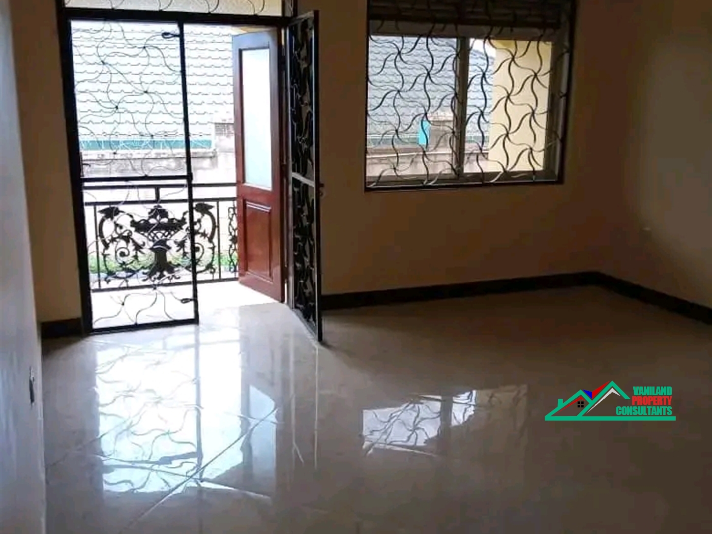 Semi Detached for rent in Mutungo Kampala