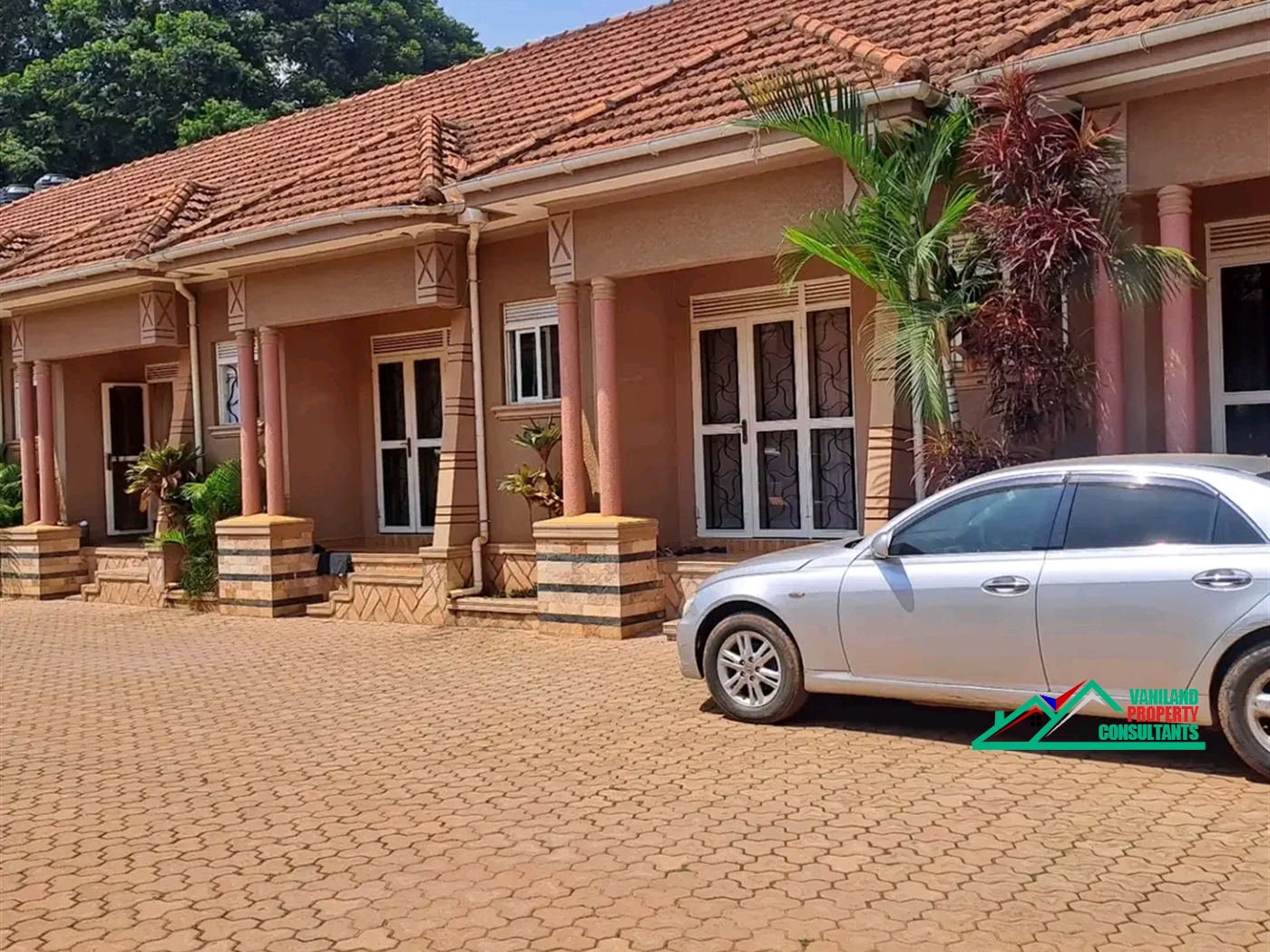 Semi Detached for rent in Mbuuya Kampala