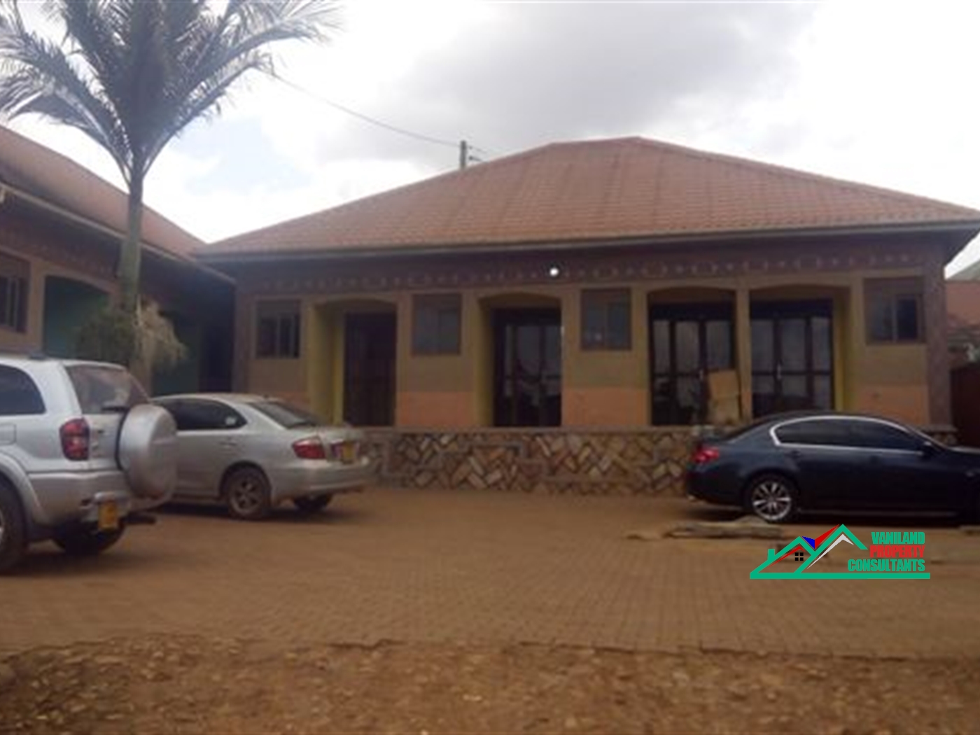 Semi Detached for rent in Kulambilo Kampala