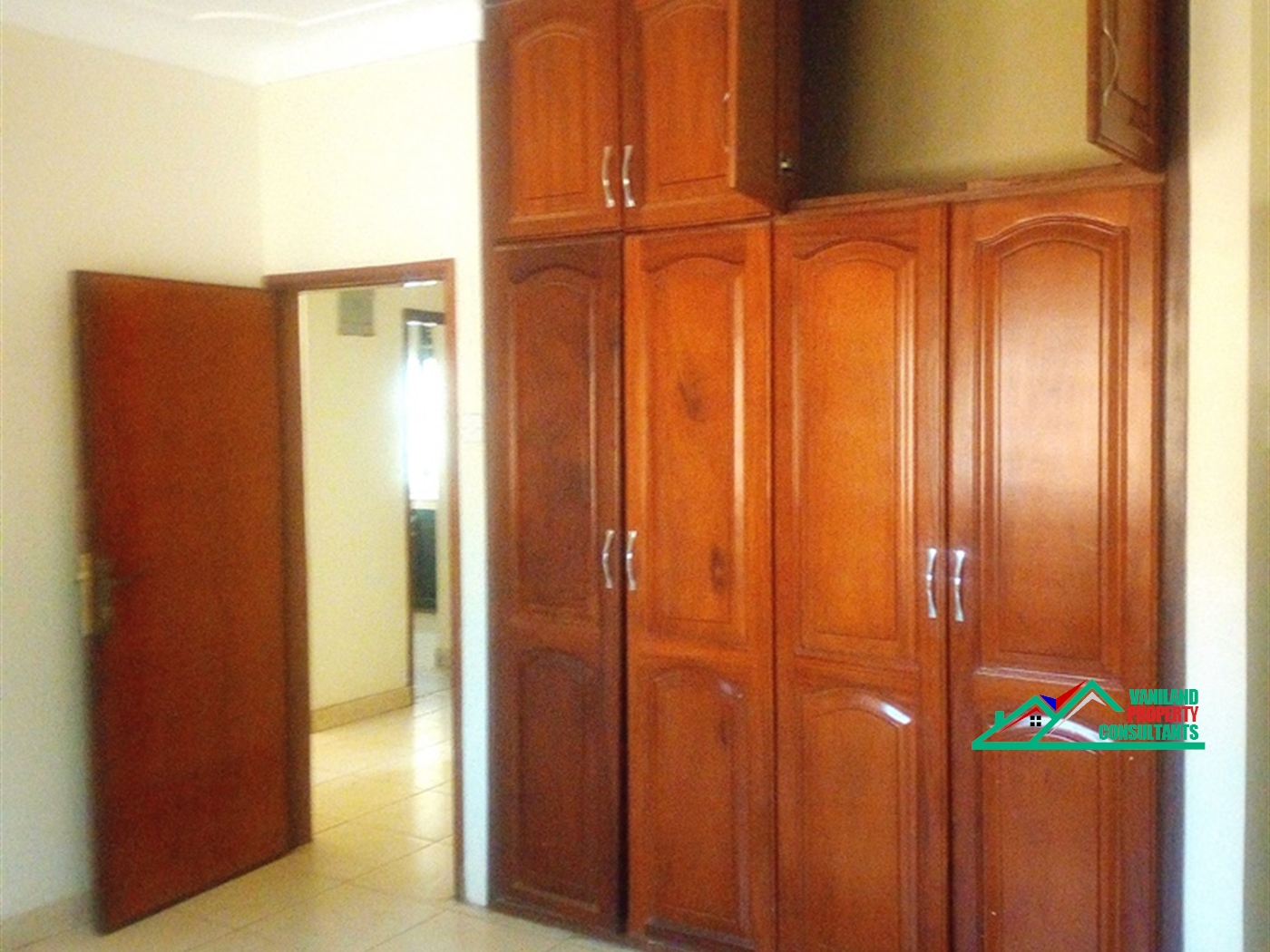 Semi Detached for rent in Kisaasi Kampala