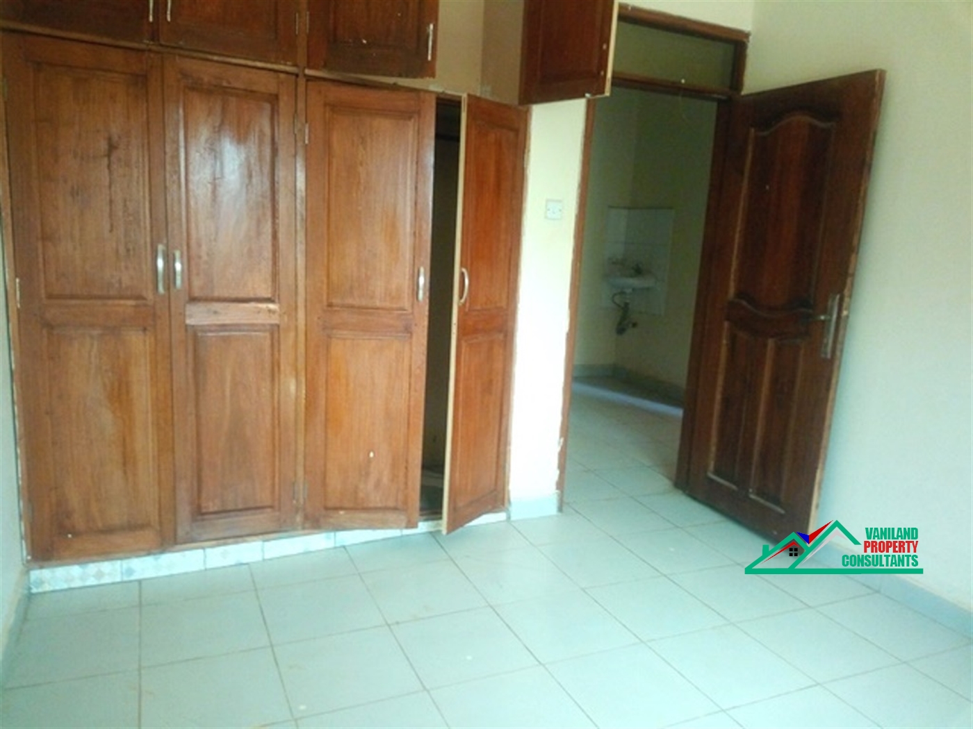 Semi Detached for rent in Kisaasi Kampala