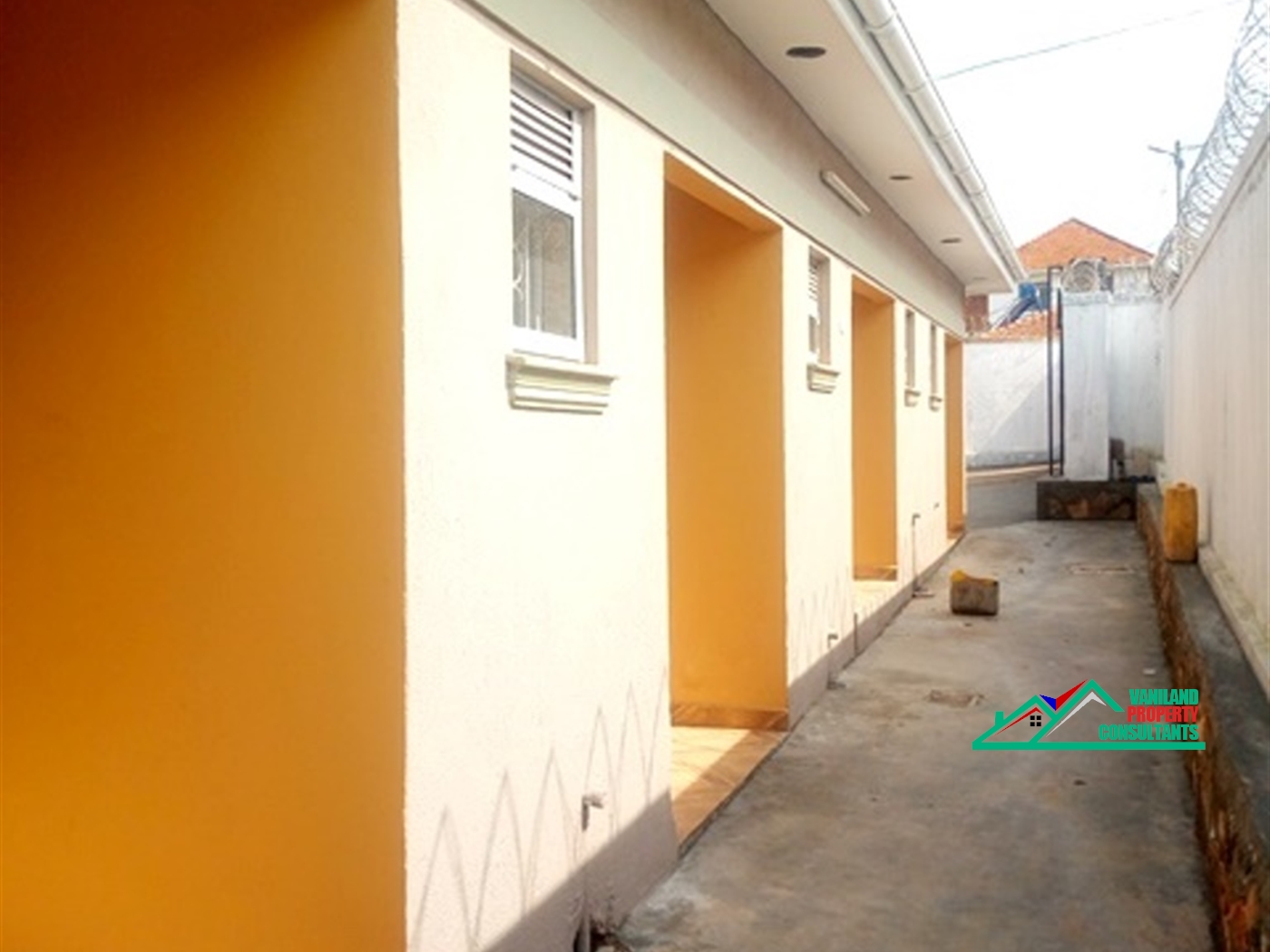 Semi Detached for rent in Kisaasi Kampala