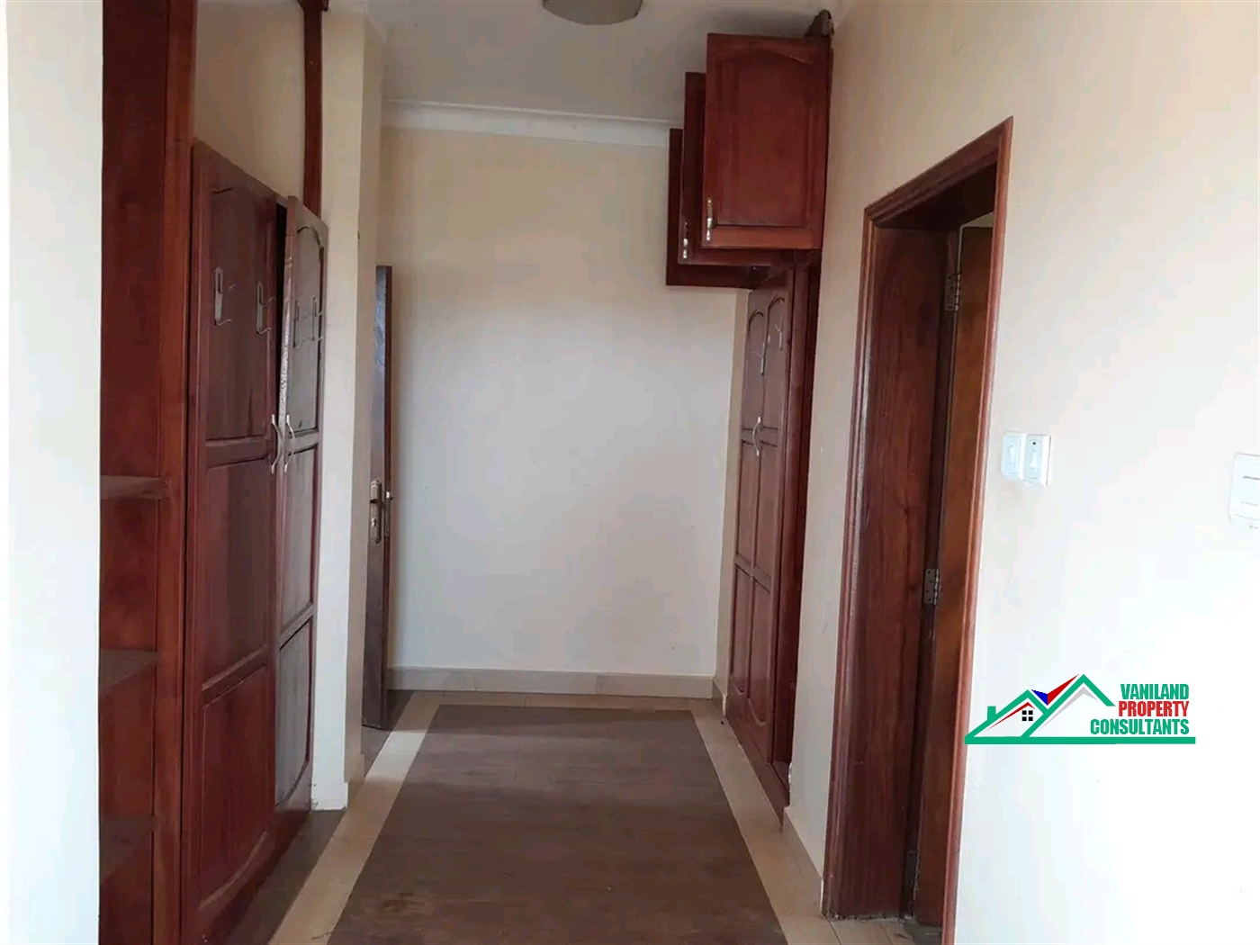 Bungalow for rent in Kira Wakiso