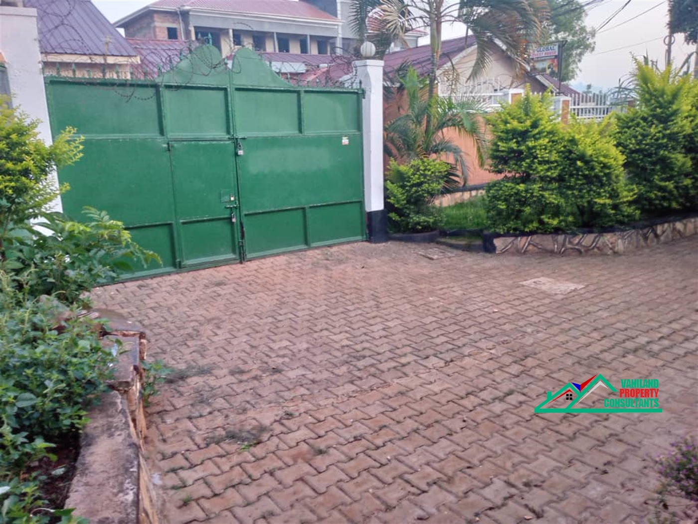 Bungalow for sale in Mutungo Kampala