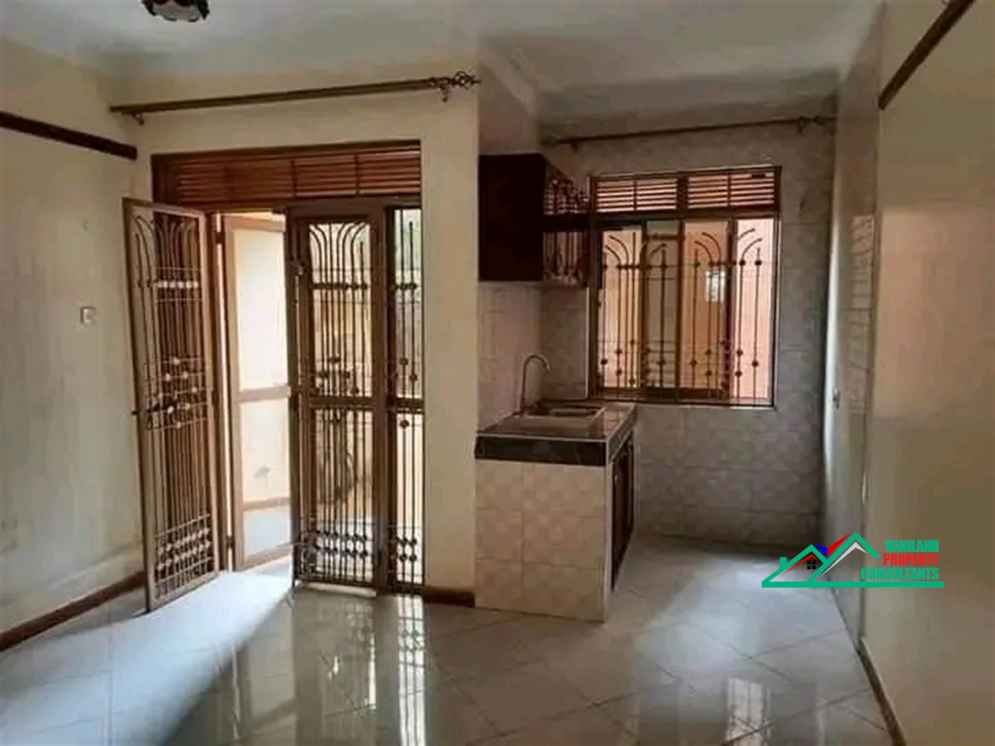 Semi Detached for rent in Mutungo Kampala