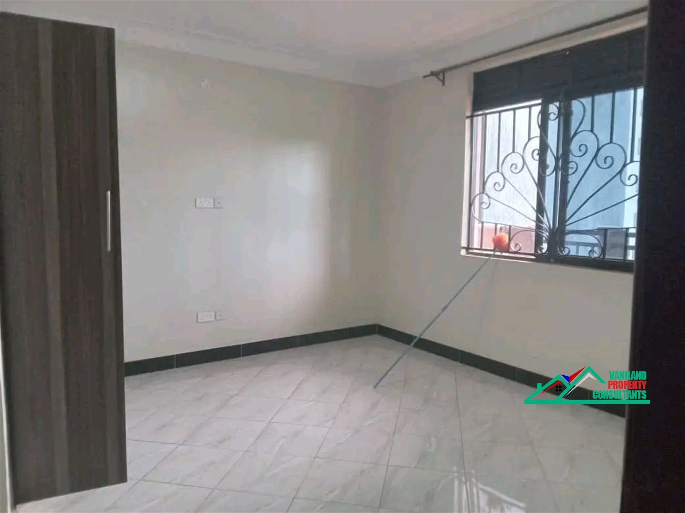 Semi Detached for rent in Mutungo Kampala