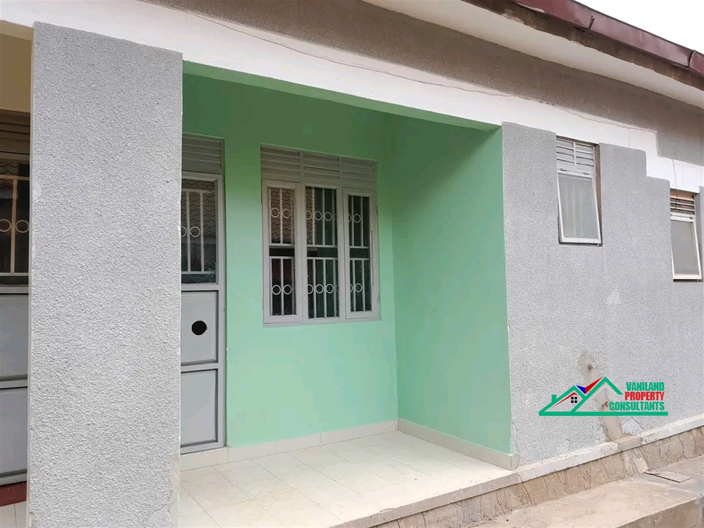 Semi Detached for rent in Mutungo Kampala