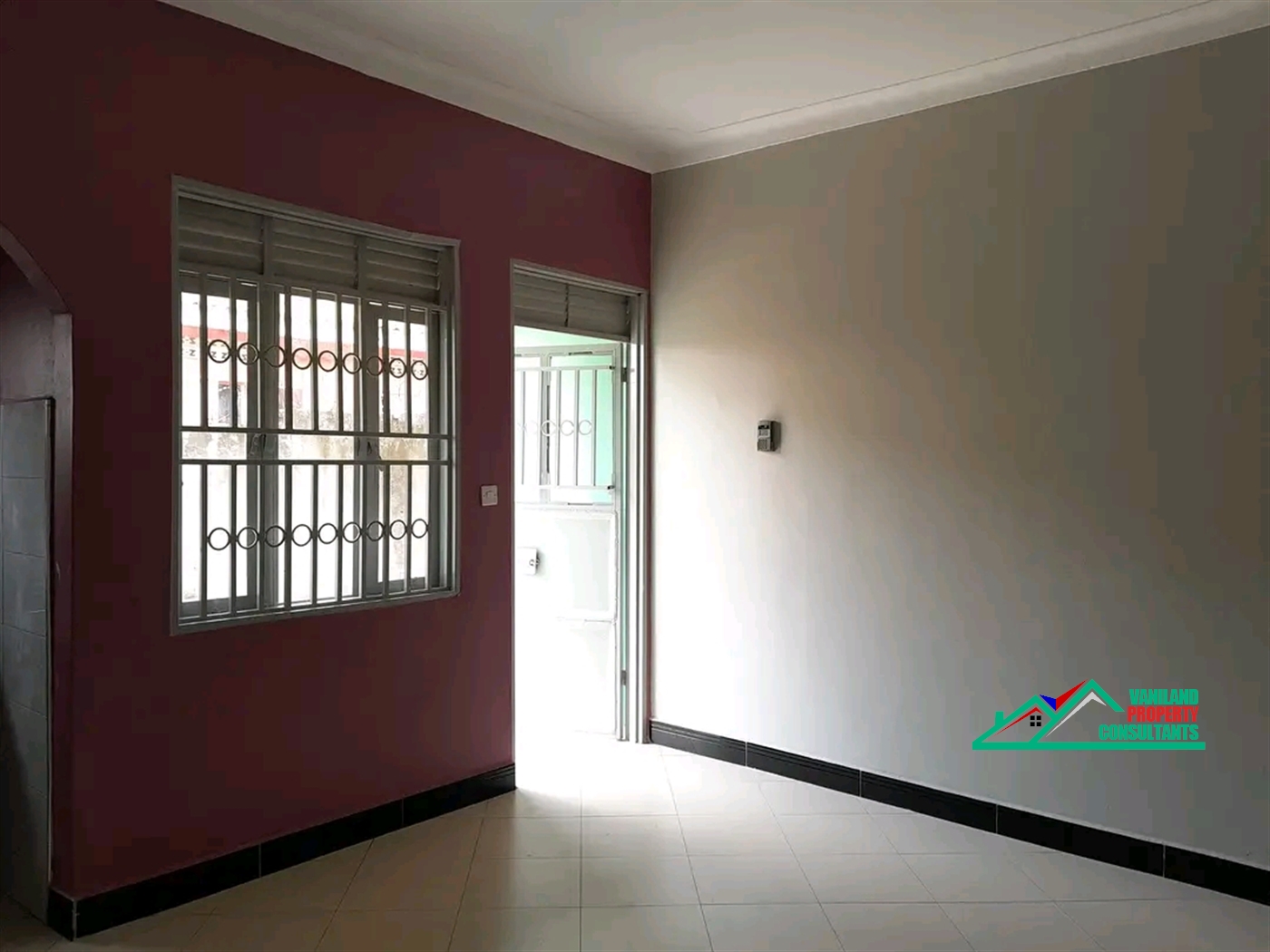 Semi Detached for rent in Mutungo Kampala