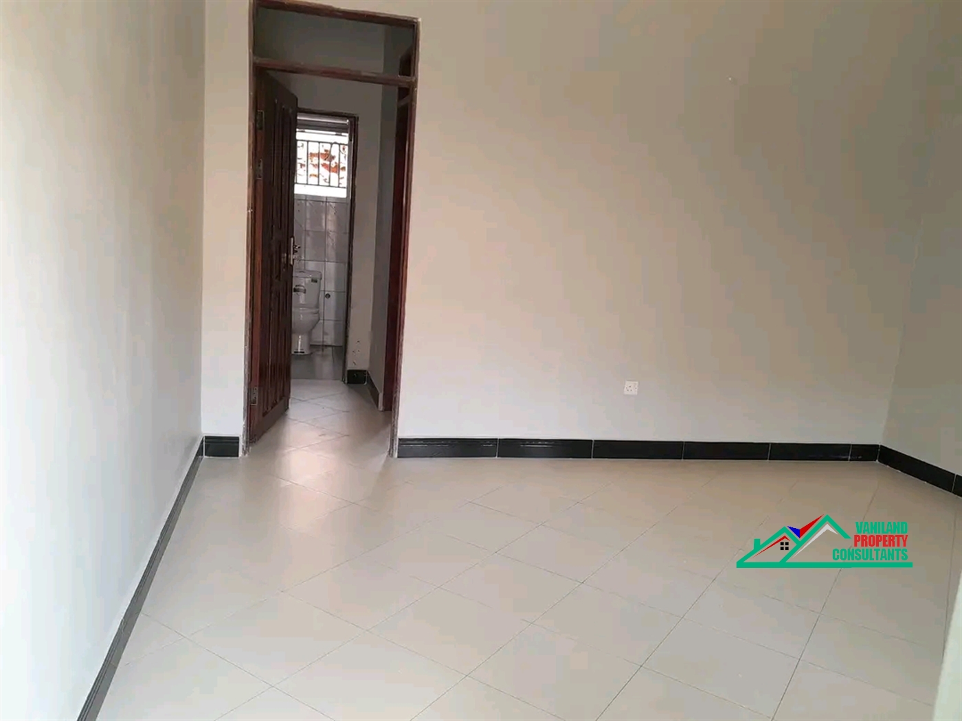 Semi Detached for rent in Mutungo Kampala