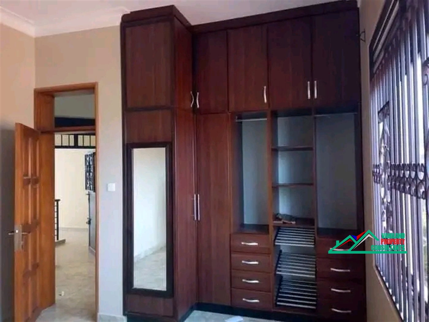 Apartment for rent in Kyaliwanjjala Wakiso