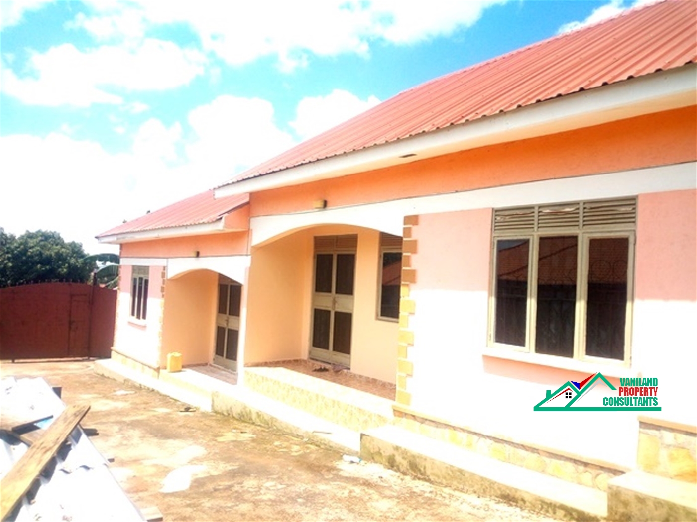 Semi Detached for rent in Bweyogerere Wakiso