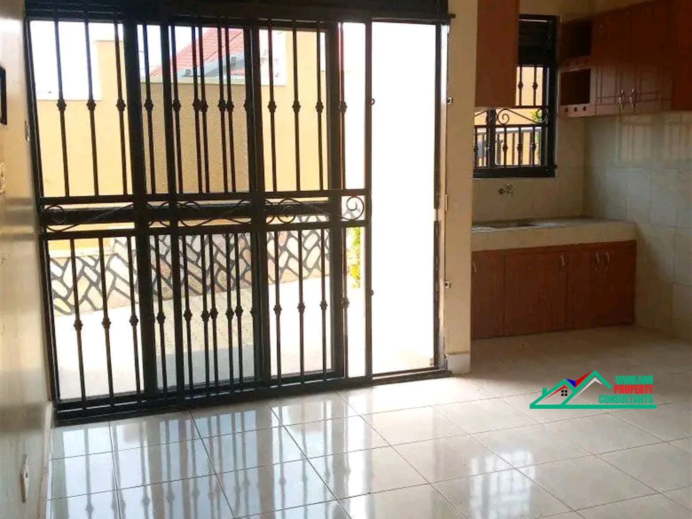 Semi Detached for rent in Mutungo Kampala