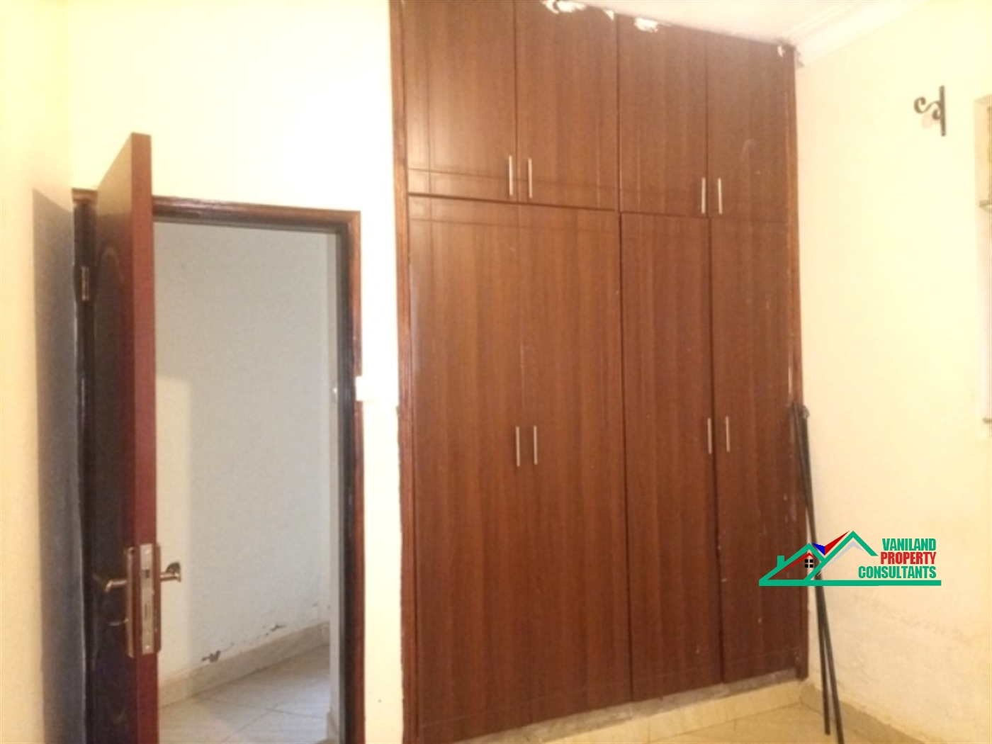 Semi Detached for rent in Kisaasi Kampala