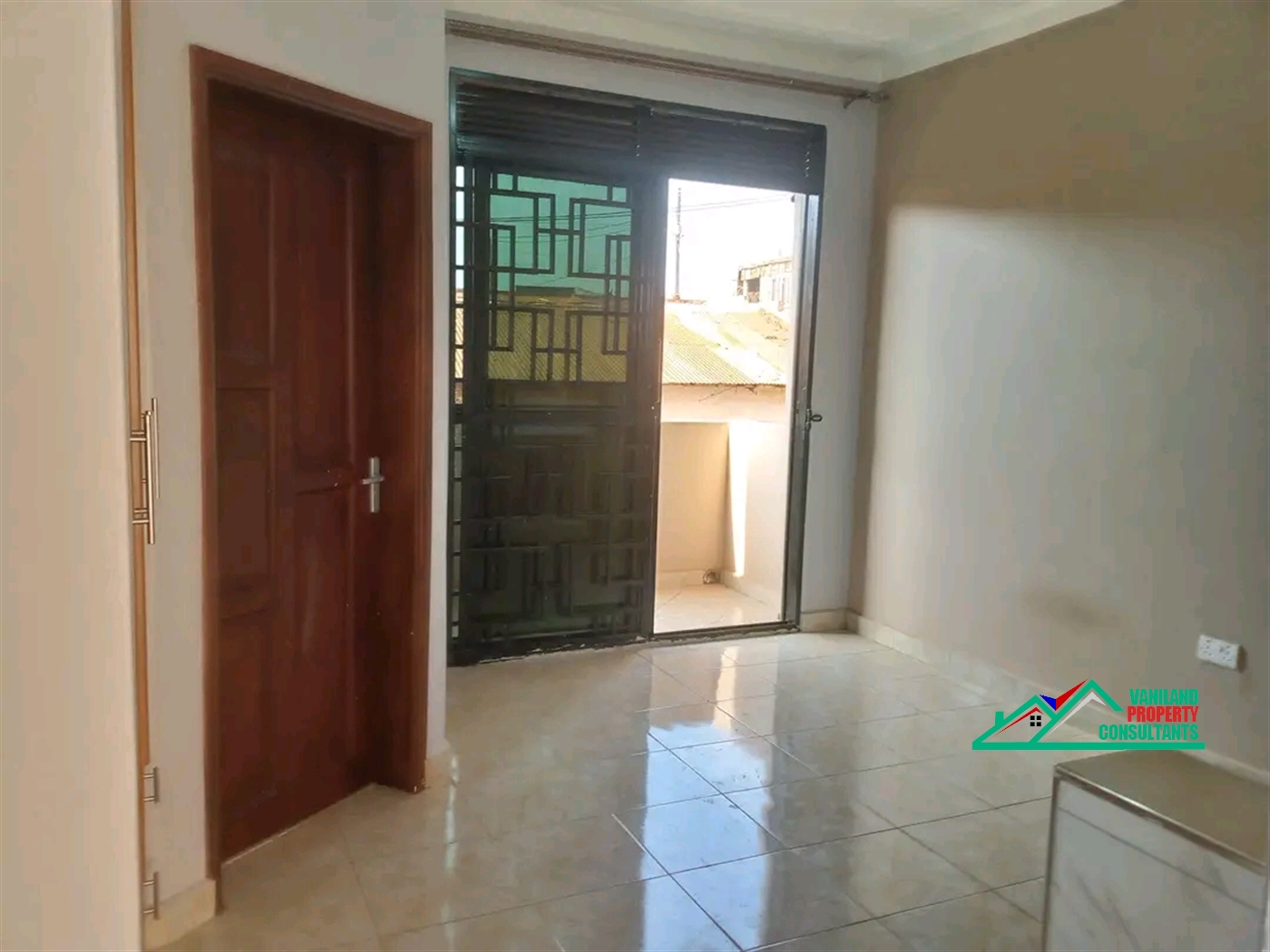 Semi Detached for rent in Mutungo Kampala