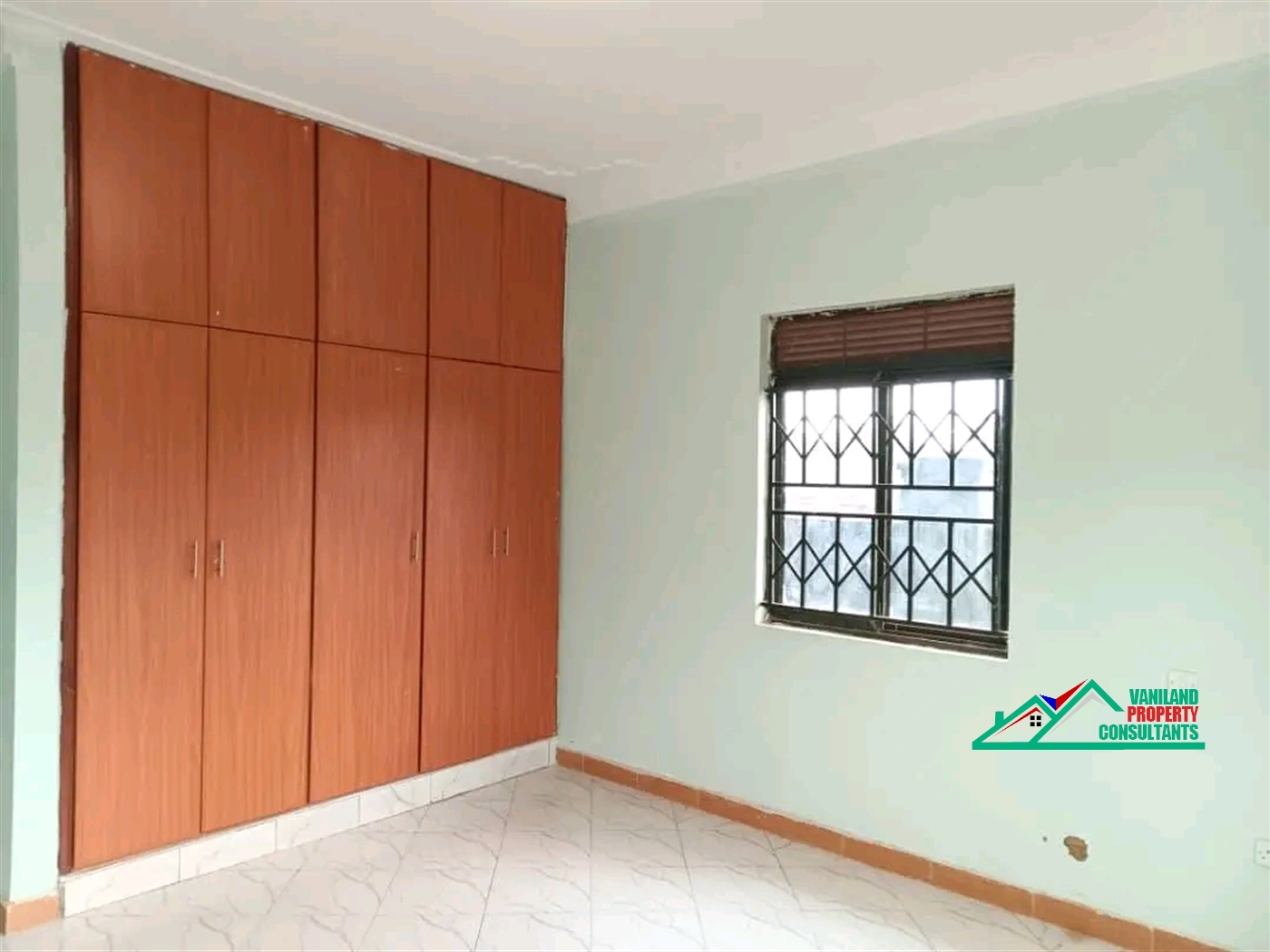 Semi Detached for rent in Mutungo Kampala