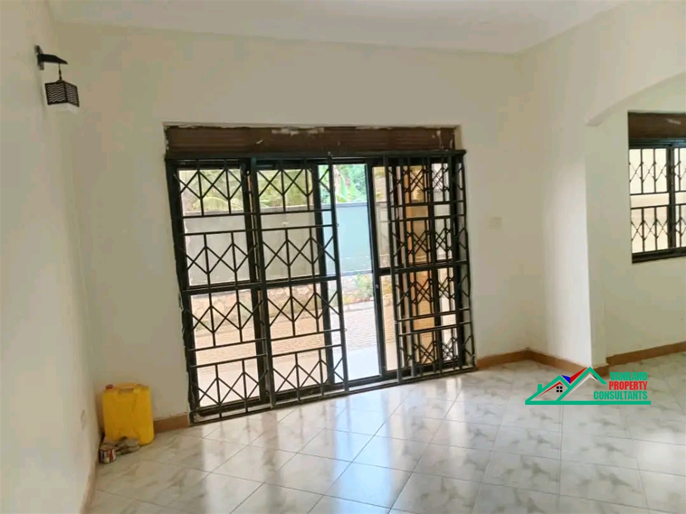 Semi Detached for rent in Mutungo Kampala