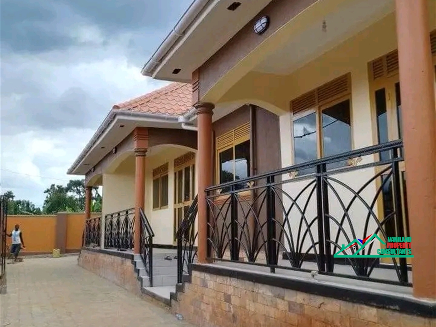 Semi Detached for rent in Mutungo Kampala