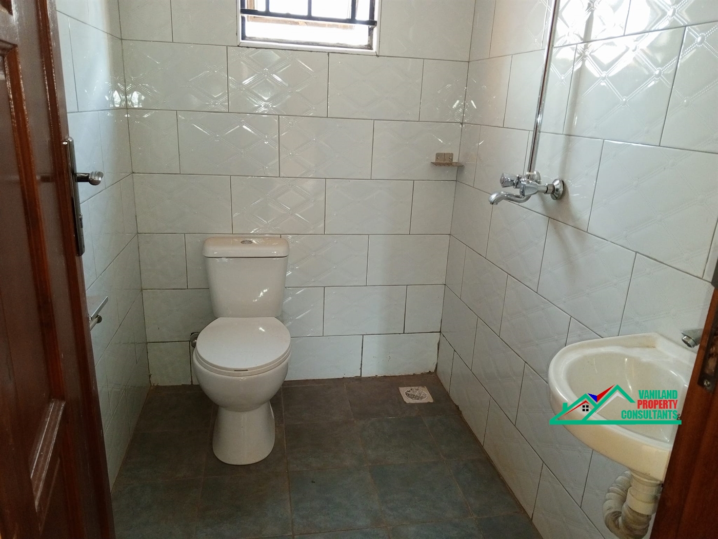 Semi Detached for rent in Kyanja Kampala