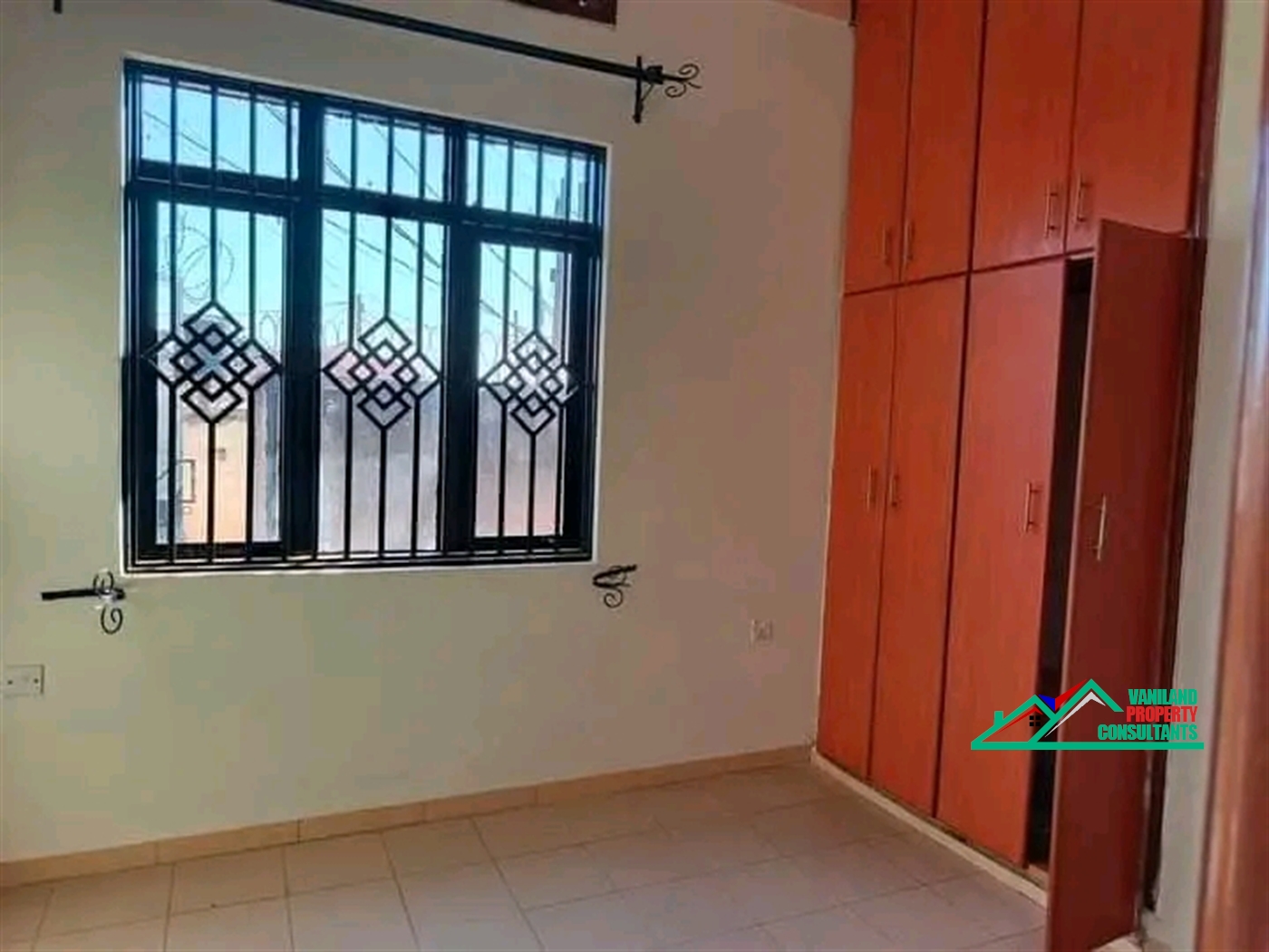 Semi Detached for rent in Mutungo Kampala