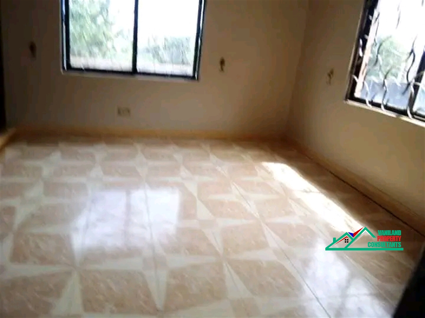 Semi Detached for rent in Mutungo Kampala